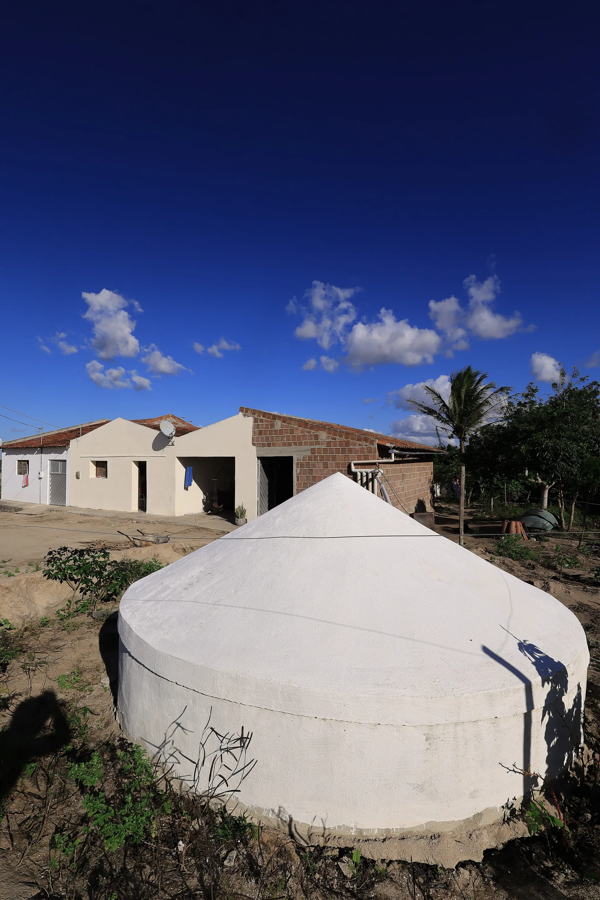 Cisterna e Família